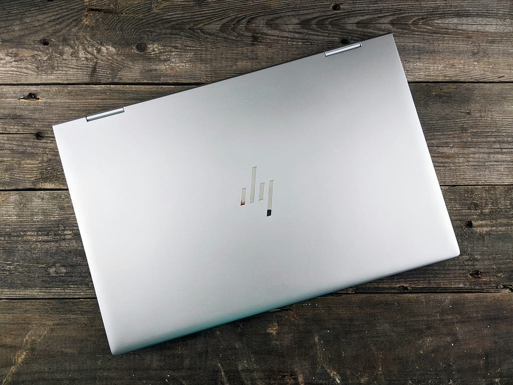 HP EliteBook 860 G10