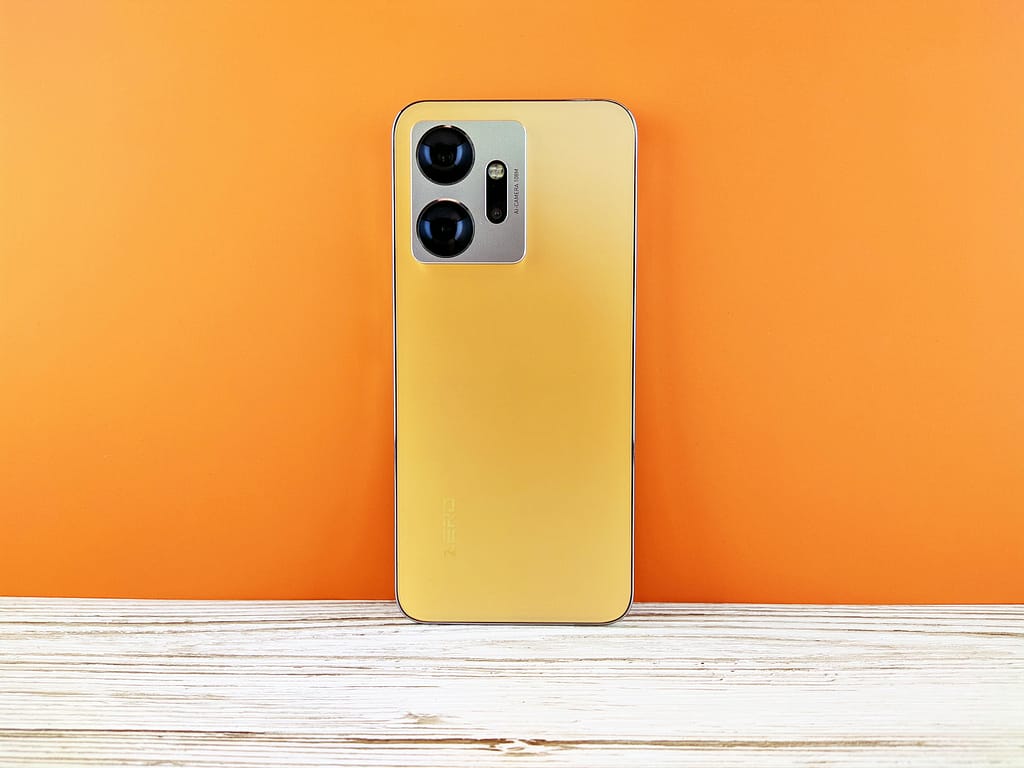 best camera smartphone under 50000