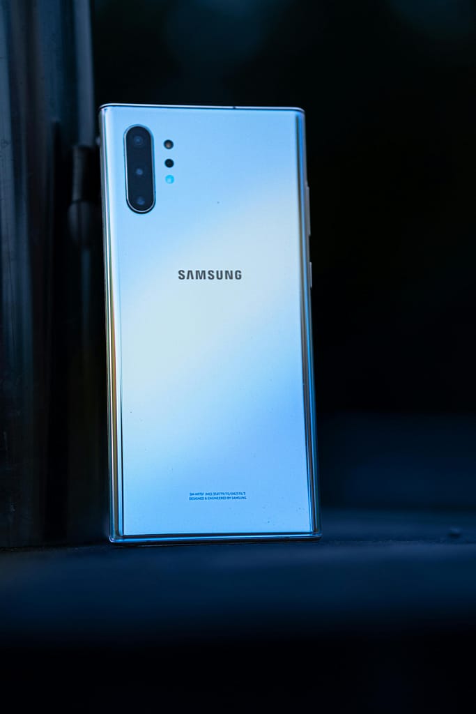 best camera smartphone under 50000