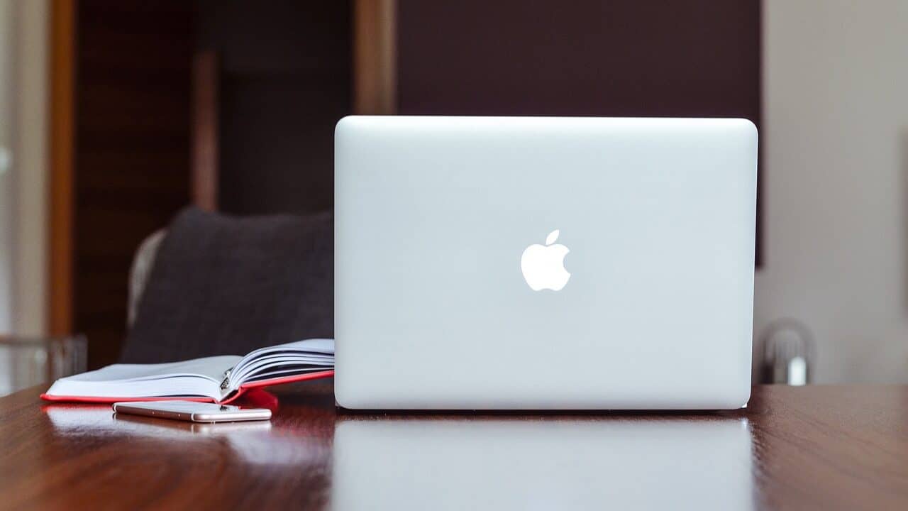 Apple MacBook Air 15 (M3)